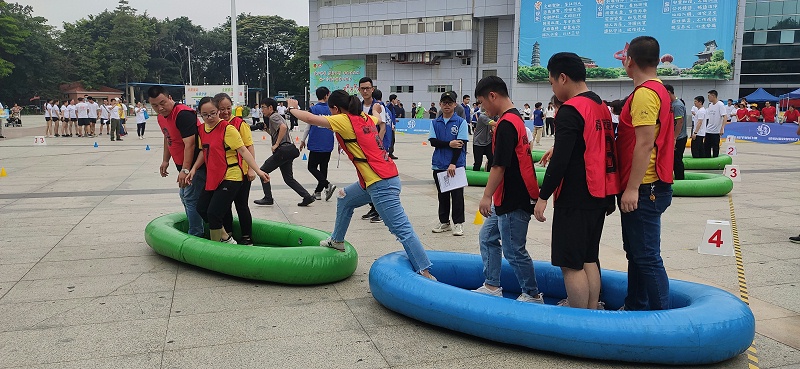 厲害了我的嘉人們！石碣鎮第八屆青年職工趣味運動會Ag亞洲集團食品獲團體“二等獎”