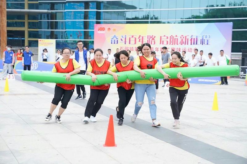 厲害了我的嘉人們！石碣鎮第八屆青年職工趣味運動會Ag亞洲集團食品獲團體“二等獎”