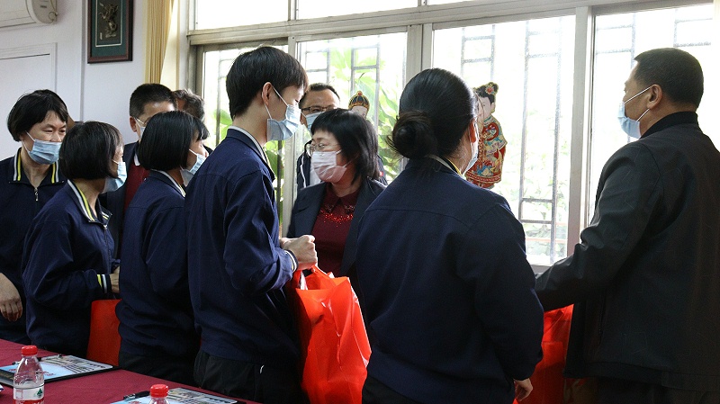 心系職工送溫暖，新春慰問暖人心